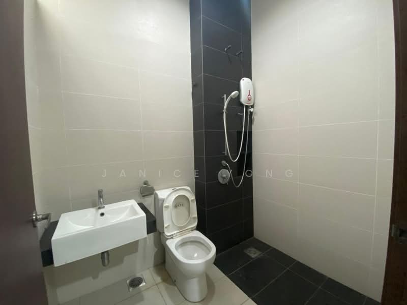 Semi-Detached House for Rent in Johor Bahru (Johor) - Janice Yong - Bathroom - PropertyGuru.com.my