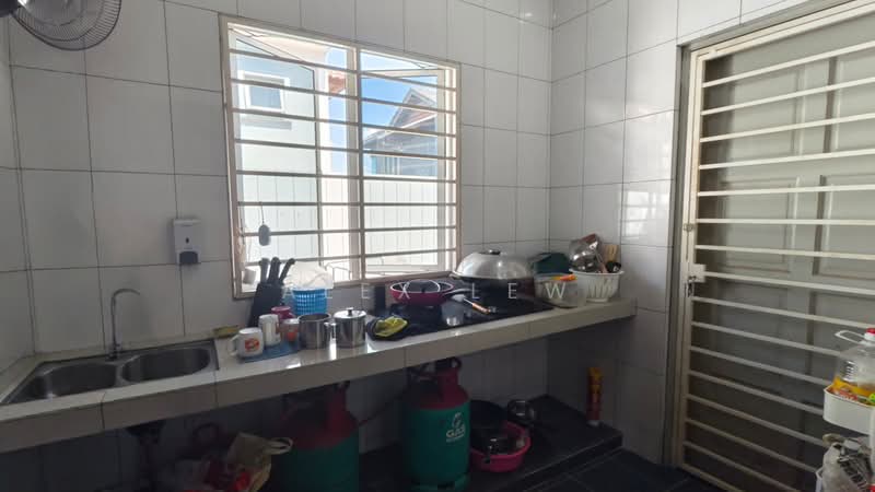 Semi-Detached House for Sale in Ampang (Selangor) - Alex Lew - Kitchen - PropertyGuru.com.my