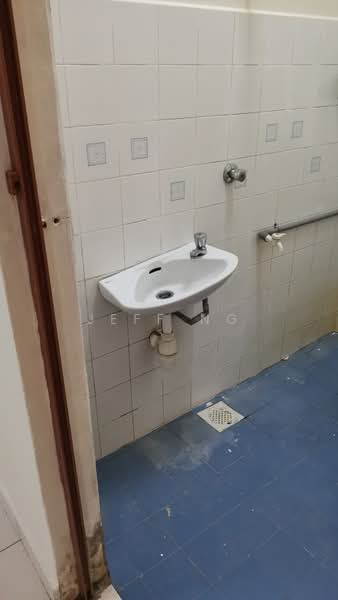 Pangsapuri untuk Disewa di Taman Bukit Mutiara - Jeff Ng - Bathroom - PropertyGuru.com.my