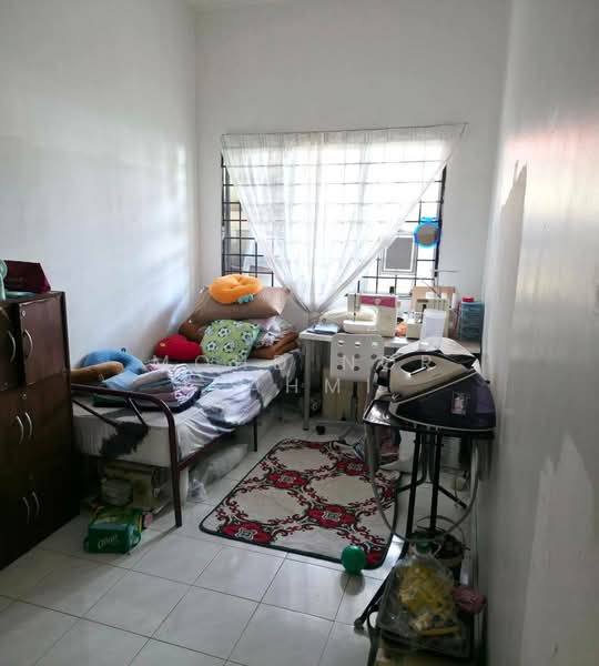 2-storey Terraced House for Sale in Seksyen 8 (Bangi) - Mohd Nor Fahmi - Bedroom - PropertyGuru.com.my
