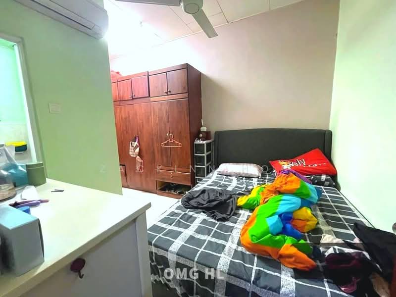 2-storey Terraced House for Sale in Taman Suria Pendamar (Pelabuhan Klang) - Zackinn Hoi - Bedroom - PropertyGuru.com.my