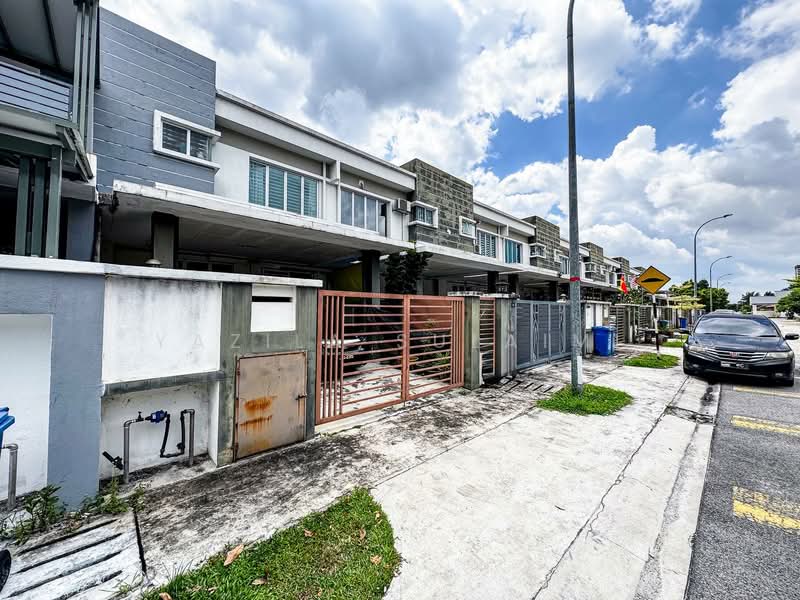 Rumah Teres 2 Tingkat untuk Dijual di Seksyen 32, Bukit Naga (Shah Alam) - Yazila Sulaimi - Exterior - PropertyGuru.com.my