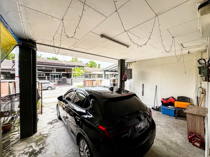 Rumah Teres 2 Tingkat untuk Dijual di Seksyen 32, Bukit Naga (Shah Alam) - Yazila Sulaimi - Exterior - PropertyGuru.com.my