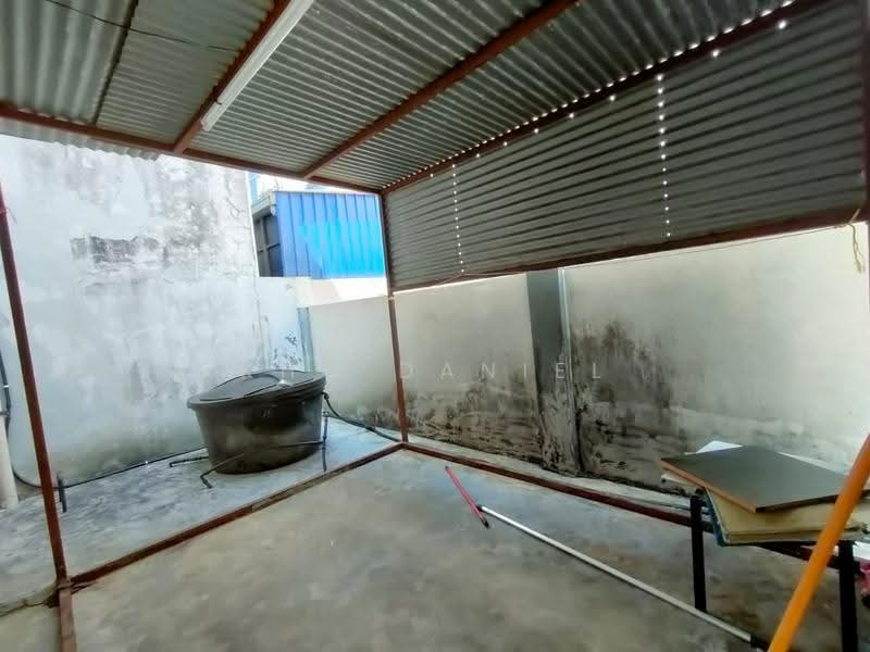 Semi-Detached House for Rent in Kampung Jenjarom (Jenjarom) - Kho Daniel - Exterior - PropertyGuru.com.my