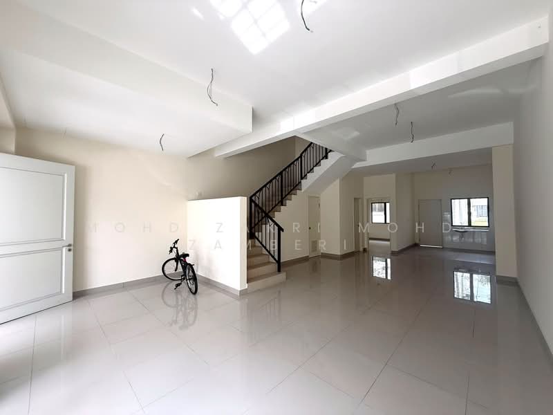 Rumah Teres 2 Tingkat untuk Dijual di Sunsuria City (Dengkil) - Mohd Zakri Mohd Zamberi - Living Room - PropertyGuru.com.my