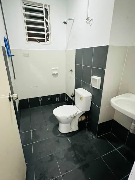 2-storey Terraced House for Rent in Semenyih Parklands (Beranang) - Dann Ng - Bathroom - PropertyGuru.com.my