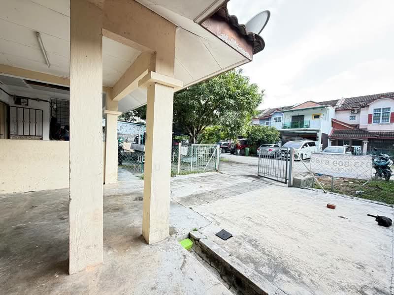2-storey Terraced House for Sale in Puncak Alam (Selangor) - Muin Mn - Exterior - PropertyGuru.com.my