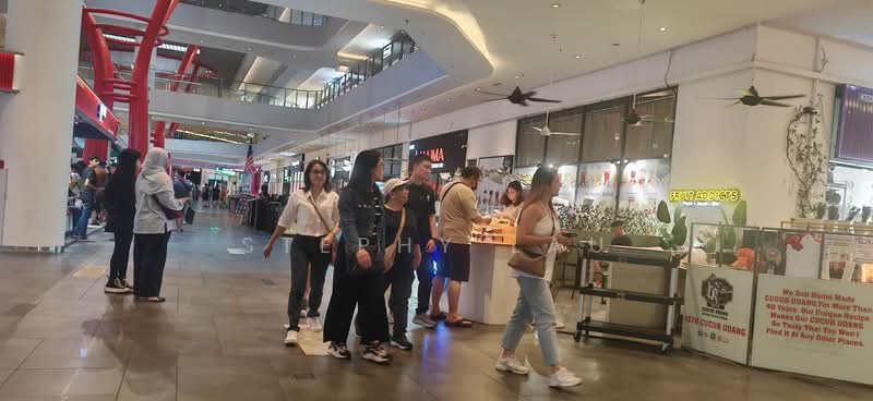 Retail Space for Rent in Bandar Sunway (Sunway) - Stephy Lau - Corridor - PropertyGuru.com.my