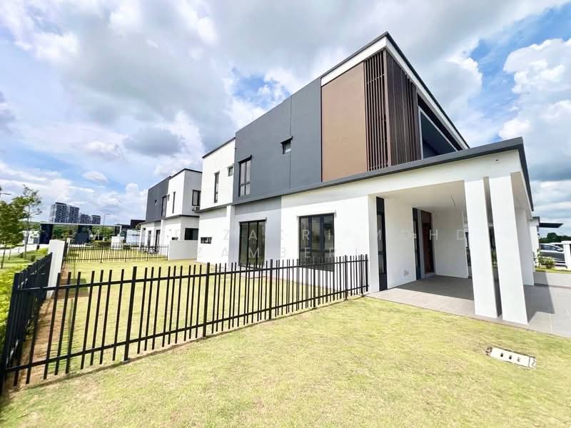 Semi-Detached House for Sale in Telok Panglima Garang (Selangor) - Mohd Zakri Mohd Zamberi - Exterior - PropertyGuru.com.my