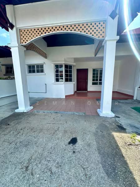 1-storey Terraced House for Sale in Alam Damai (Cheras) - Hazeman Omar - Exterior - PropertyGuru.com.my