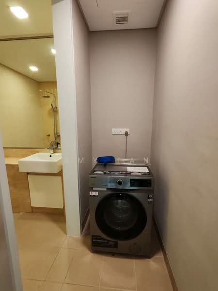 Servis Apartment untuk Disewa di TTDI Ascencia - Amy Tan - Bathroom - PropertyGuru.com.my