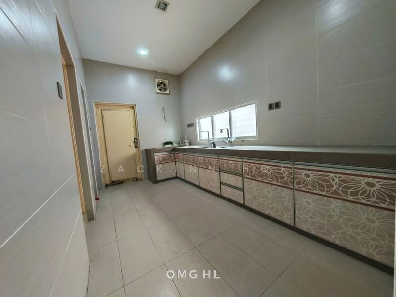 Rumah Berkembar untuk Dijual di Taman Sejati (Klang) - Zackinn Hoi - Kitchen - PropertyGuru.com.my
