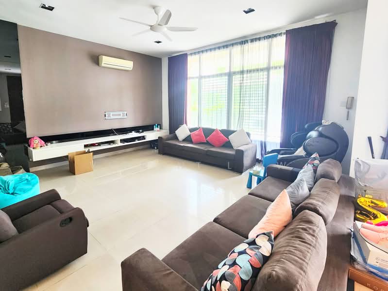 Rumah Berkembar untuk Dijual di Seksyen U2 (Saujana) - Vincent Liaw - Living Room - PropertyGuru.com.my