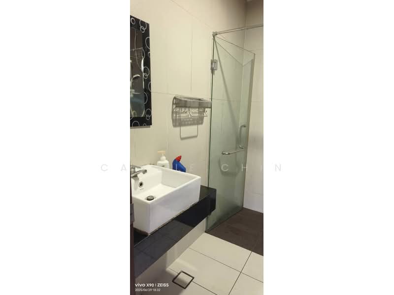 Service Residence for Rent at D'Summit Residences - Cassie Chin - Bathroom - PropertyGuru.com.my