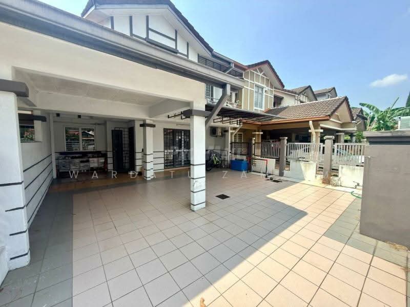 2-storey Terraced House for Sale in Putra Heights (Subang Jaya) - Wardatu Zamzam - Exterior - PropertyGuru.com.my