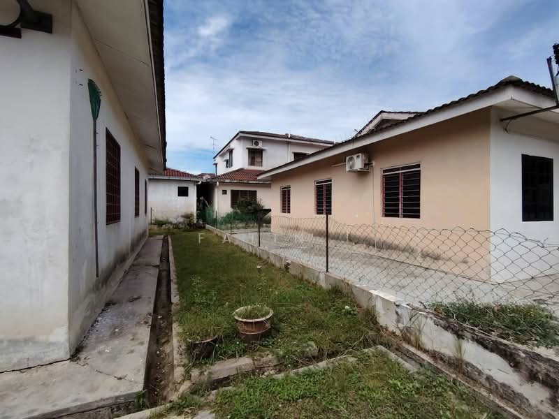 Rumah Berkembar untuk Dijual di Taman Perpaduan (Tambun) - Fatin . - Exterior - PropertyGuru.com.my