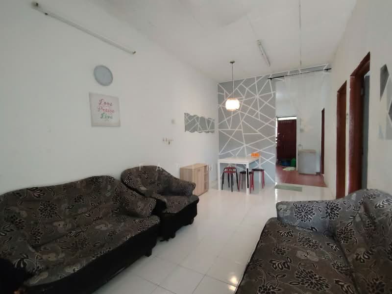 Rumah Berkembar untuk Dijual di Taman Perpaduan (Tambun) - Fatin . - Living Room - PropertyGuru.com.my