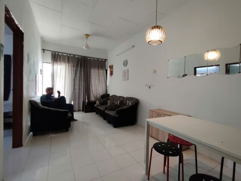 Rumah Berkembar untuk Dijual di Taman Perpaduan (Tambun) - Fatin . - Living Room - PropertyGuru.com.my