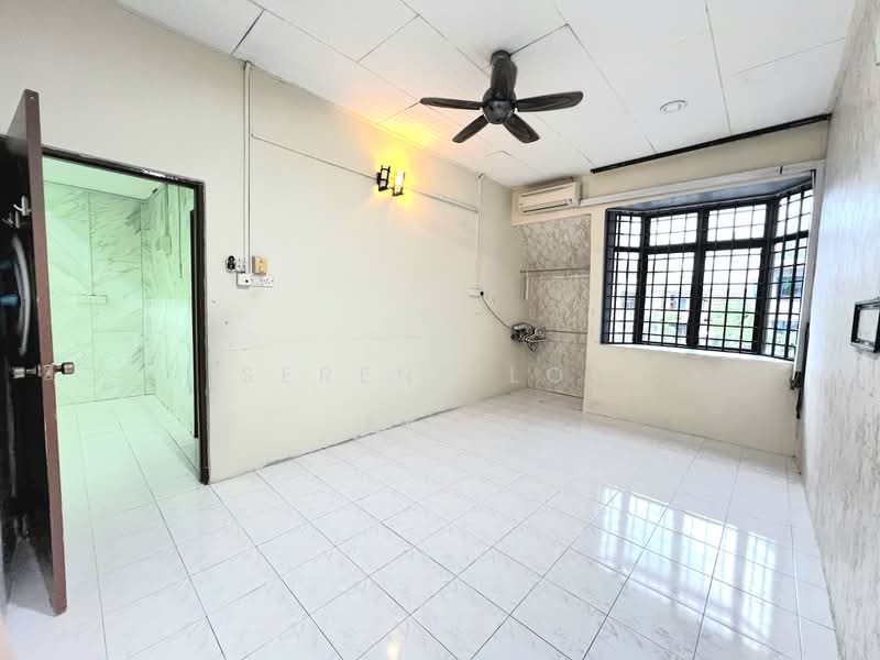 2-storey Terraced House for Sale in Taman Bersatu (Kulai) - Serene Low - PropertyGuru.com.my
