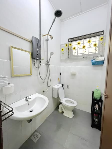 2-storey Terraced House for Sale in Taman Bersatu (Kulai) - Serene Low - PropertyGuru.com.my
