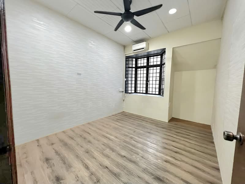 2-storey Terraced House for Sale in Taman Bersatu (Kulai) - Serene Low - PropertyGuru.com.my