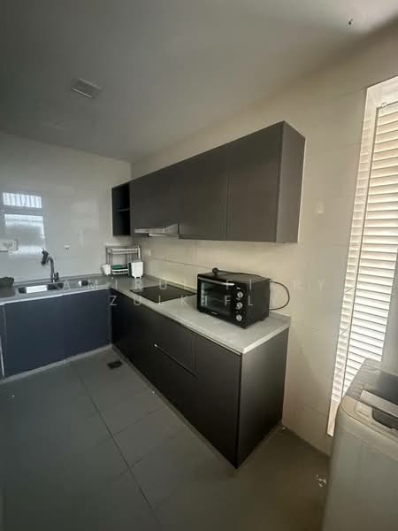 Kondominium untuk Disewa di Lakefront Residence - Amirul Fikry Zulkifly - Kitchen - PropertyGuru.com.my