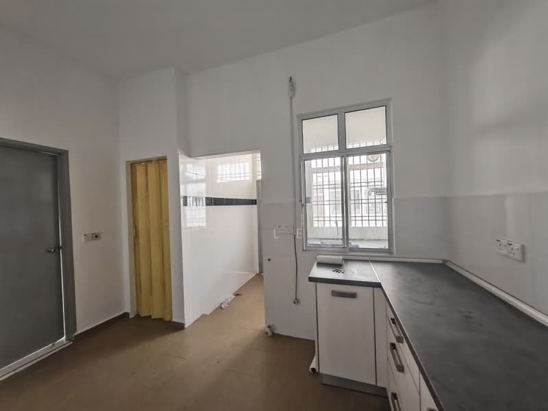 2-storey Terraced House for Sale in Bandar Springhill (Port Dickson) - TF Lee - Kitchen - PropertyGuru.com.my