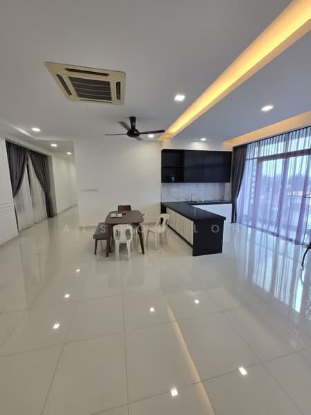 Condominium for Sale at H Residence (One Ritz Residence / Kelawai View) - Alston Loh - Kitchen - PropertyGuru.com.my