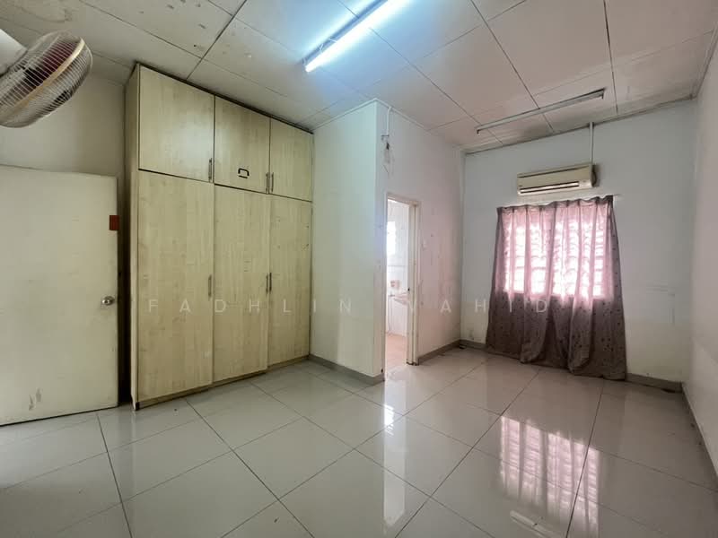 Rumah Teres 2 Tingkat untuk Dijual di Shah Alam (Selangor) - Fadhlin Wahid - Bedroom - PropertyGuru.com.my
