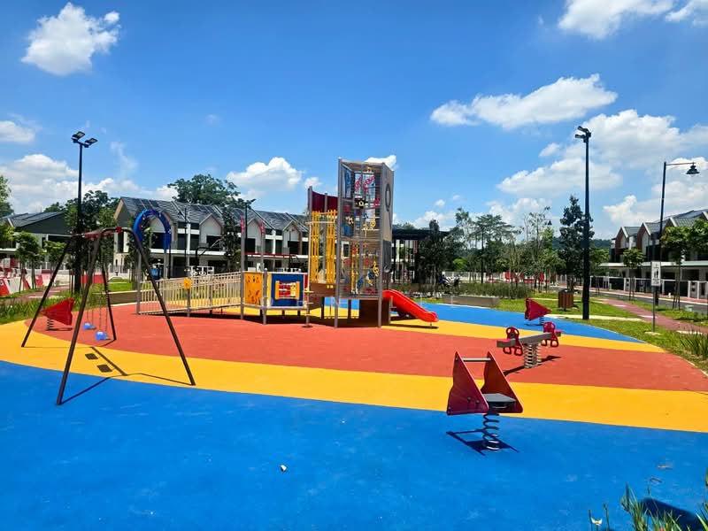 Rumah Teres untuk Dijual di Bandar Kinrara Seksyen 1 (Bandar Kinrara) - John Lee - Exterior - PropertyGuru.com.my