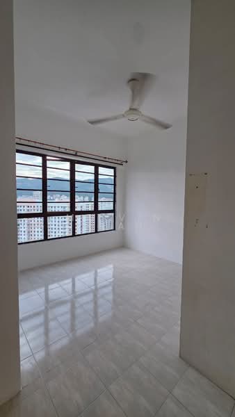 Condominium for Sale at Victoria Heights - Mervyn Seah - Living Room - PropertyGuru.com.my