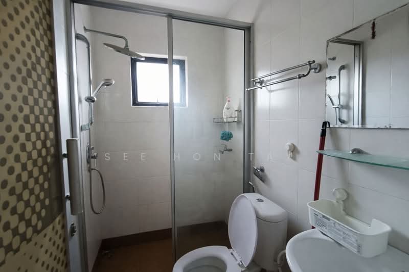 Rumah Berkembar untuk Dijual di Taman Kolam Air (Johor Bahru) - See Hon Tay - PropertyGuru.com.my