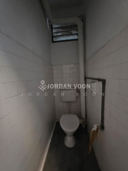 Terrace Factory for Rent in Taman Perindustrian Ringan Usahajaya (Simpang Ampat) - Jordan Voon - Bathroom - PropertyGuru.com.my