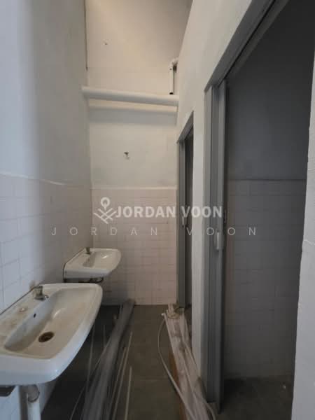 Terrace Factory for Rent in Taman Perindustrian Ringan Usahajaya (Simpang Ampat) - Jordan Voon - Bathroom - PropertyGuru.com.my