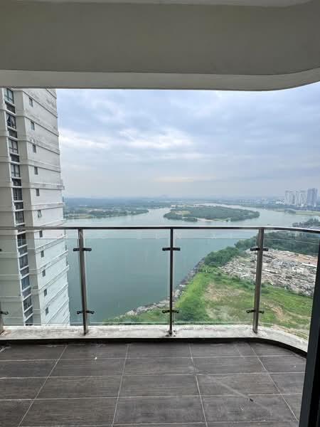 Kondominium untuk Dijual di Royal Strand @ Country Garden Danga Bay - NG ZEN XI - Balcony - PropertyGuru.com.my