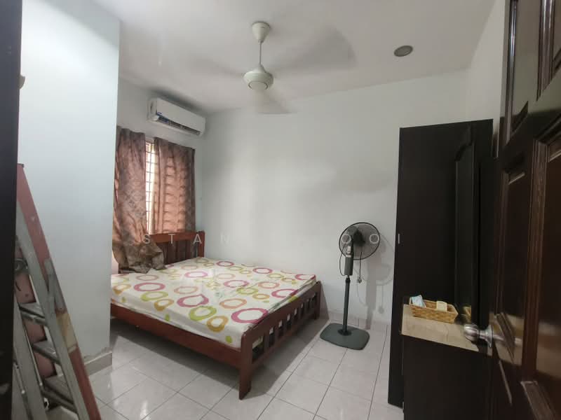 2-storey Terraced House for Sale in TAMAN PUCHONG UTAMA (Puchong) - Stanley Ooi - Bedroom - PropertyGuru.com.my