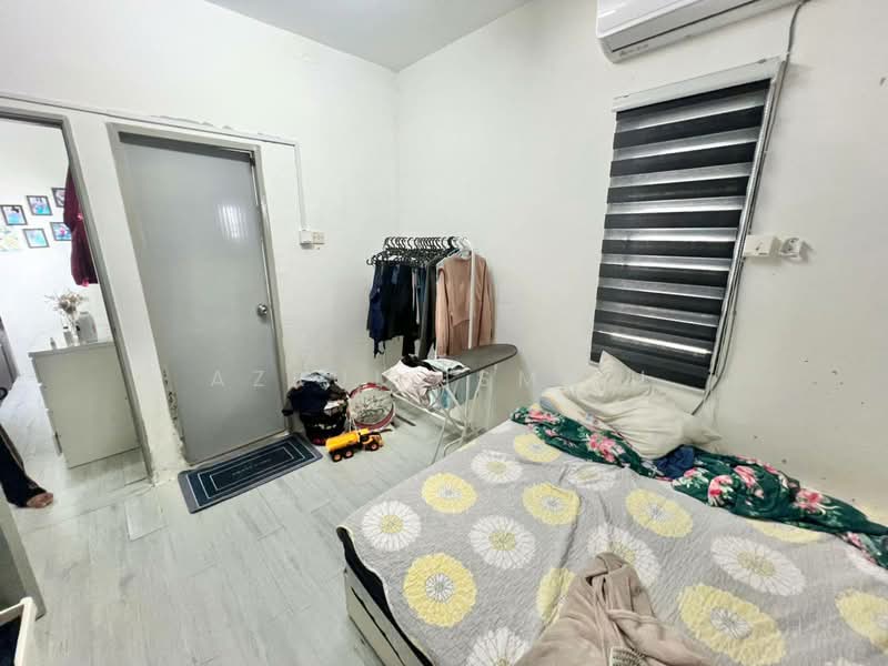 Semi-Detached House for Sale in Taman Selayang Mutiara (Selayang) - Azrul Ismail - Bedroom - PropertyGuru.com.my