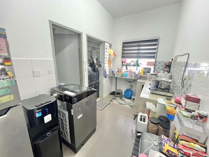 Semi-Detached House for Sale in Taman Selayang Mutiara (Selayang) - Azrul Ismail - Kitchen - PropertyGuru.com.my
