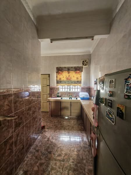 2-storey Terraced House for Rent in Bandar Springhill (Port Dickson) - TF Lee - Kitchen - PropertyGuru.com.my