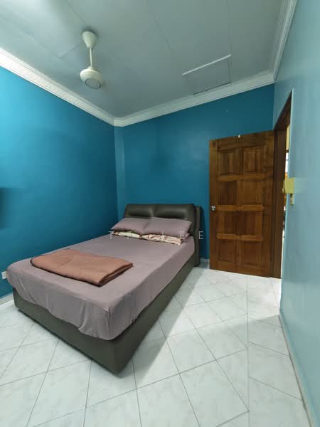 2-storey Terraced House for Rent in Bandar Springhill (Port Dickson) - TF Lee - Bedroom - PropertyGuru.com.my