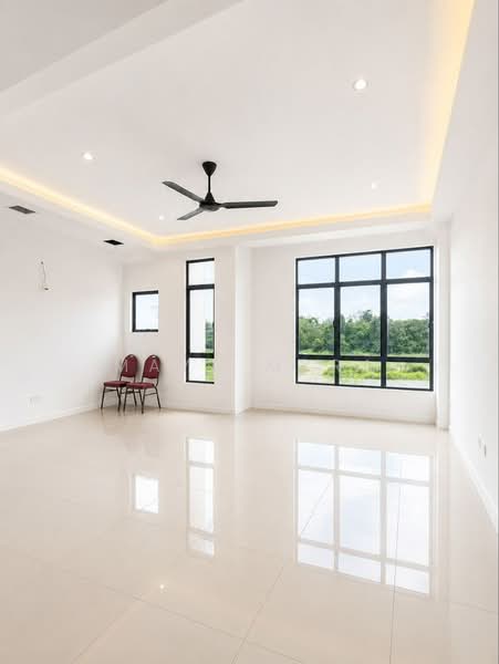 Rumah Bandar untuk Disewa di Bangi (Selangor) - Maya Myra - Living Room - PropertyGuru.com.my