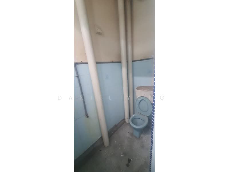Flat for Sale at Taman Kempas - Daniel Yong - Bathroom - PropertyGuru.com.my