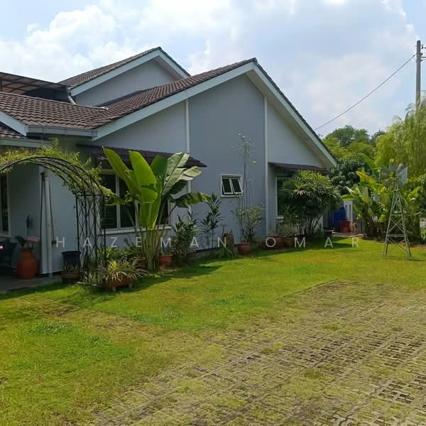 Rumah Teres 2 Tingkat untuk Dijual di Puncak Alam (Selangor) - Hazeman Omar - Exterior - PropertyGuru.com.my