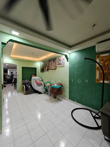 2-storey Terraced House for Sale in Taman Sri Pulai Perdana (Skudai) - Ee Fong Toh - Living Room - PropertyGuru.com.my