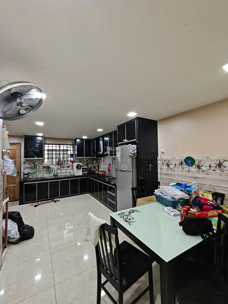2-storey Terraced House for Sale in Taman Sri Pulai Perdana (Skudai) - Ee Fong Toh - Kitchen - PropertyGuru.com.my