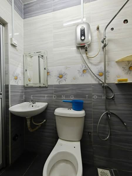 2-storey Terraced House for Sale in Taman Sri Pulai Perdana (Skudai) - Ee Fong Toh - Bathroom - PropertyGuru.com.my