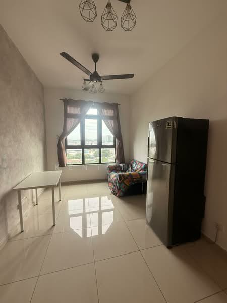 Servis Apartment untuk Disewa di B11 Parkland Residence - Kent Fatt - Living Room - PropertyGuru.com.my