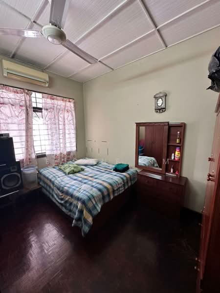 2-storey Terraced House for Sale in Taman Cheras Permata 2 (Cheras) - Evonne Lim - Bedroom - PropertyGuru.com.my