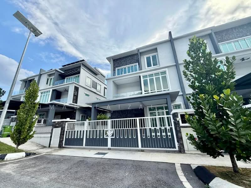 Semi-Detached House for Sale in Taman Tun Dr Ismail (Kuala Lumpur) - Ahmad Faizal Basri - Exterior - PropertyGuru.com.my