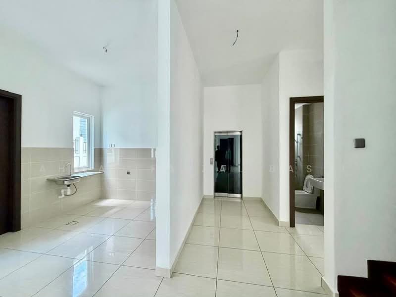Semi-Detached House for Sale in Taman Tun Dr Ismail (Kuala Lumpur) - Ahmad Faizal Basri - Kitchen - PropertyGuru.com.my